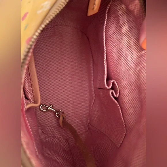 Dooney & Burke Y2K Vintage Bucket Bag with Coin Purse 💛 - Picture 4 of 14